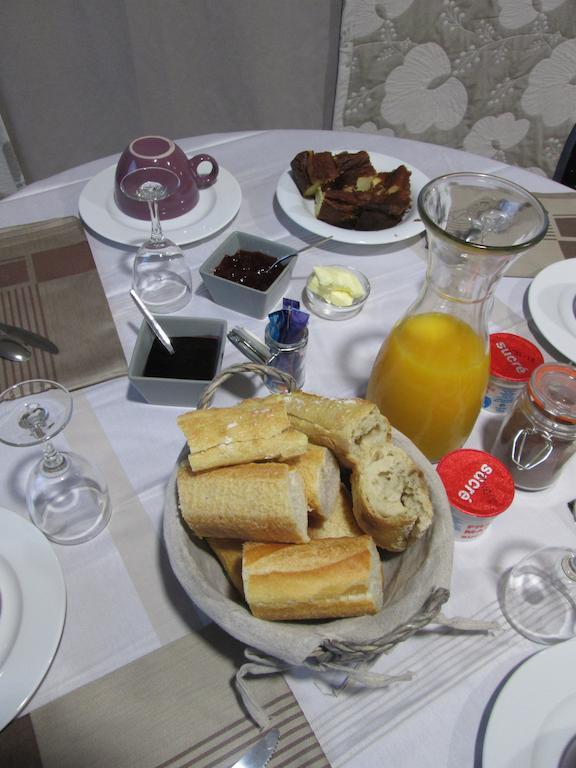 Domaine Du Pre Sale Bed & Breakfast โรส-โซร์-คูเอสน็อง ภายนอก รูปภาพ